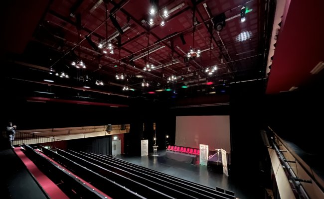 Bernie Grant Arts Centre | Theatre